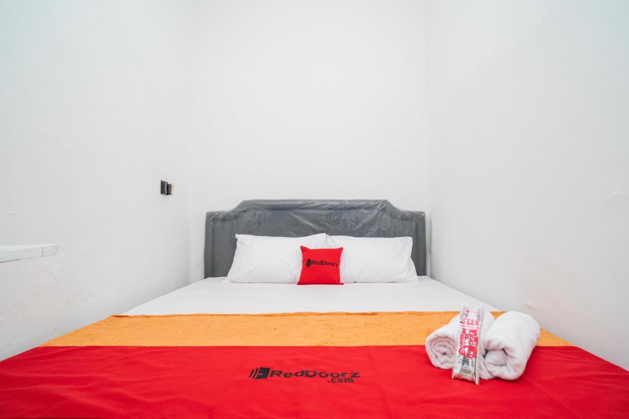 Reddoorz @ Aralia Harapan Indah Hotel Pulokendal Ngoại thất bức ảnh