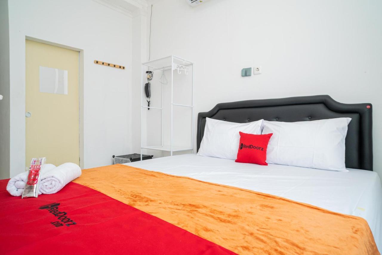 Reddoorz @ Aralia Harapan Indah Hotel Pulokendal Ngoại thất bức ảnh