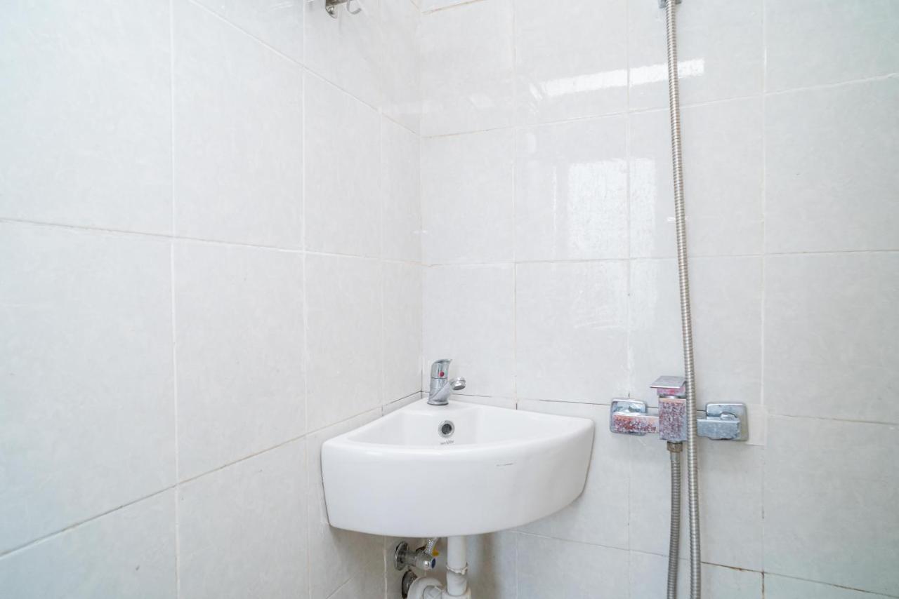 Reddoorz @ Aralia Harapan Indah Hotel Pulokendal Ngoại thất bức ảnh
